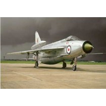 Colour Photograph of English Electric Lightning F6 XP 693