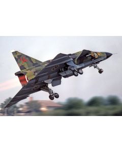 Saab AJ37 Viggen 37093 (14-6) – Full Afterburner Climb – Stuart H. Bourne Photo