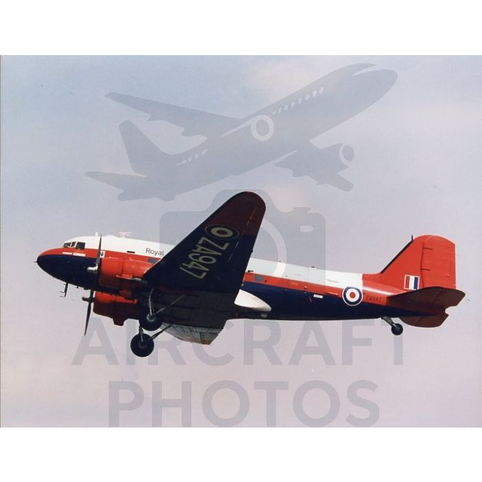Douglas DC-3 ZA947 in RAE Colours | Archival Aviation Photo by Stuart H. Bourne