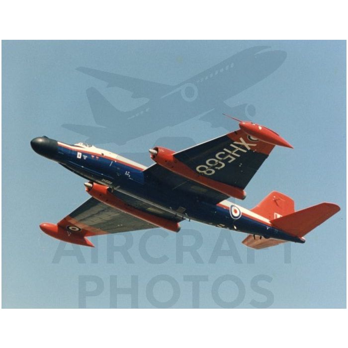 Colour Photograph XH568 in Flight 04.08.1991 – RAE Livery