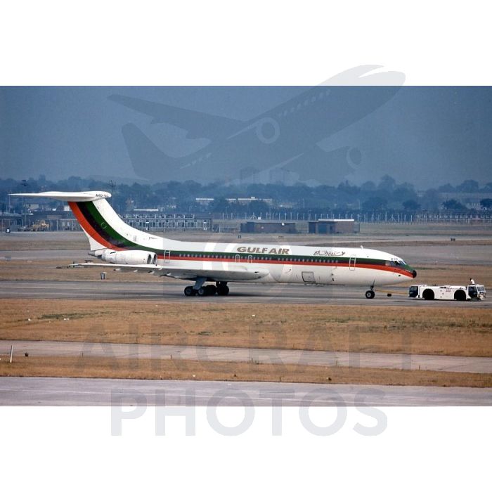 Vickers VC10 A40-VC – Gulf Air Under Tow (Stuart H Bourne)